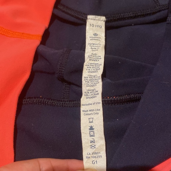 LULULEMON Yoga Pants Women’s Size 10 LULULEMON Wide Leg Stretch Workout Pants - Picture 3 of 12